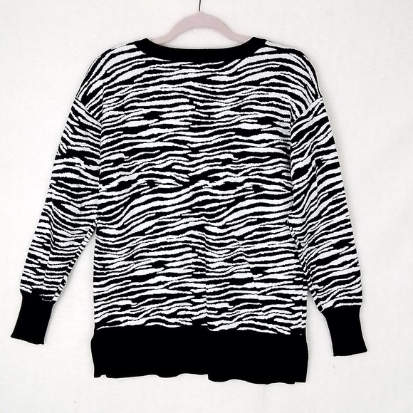 Adrianna Papell Knit Sweater Size Medium‎ In Black White Zebra Print - Picture 2 of 10
